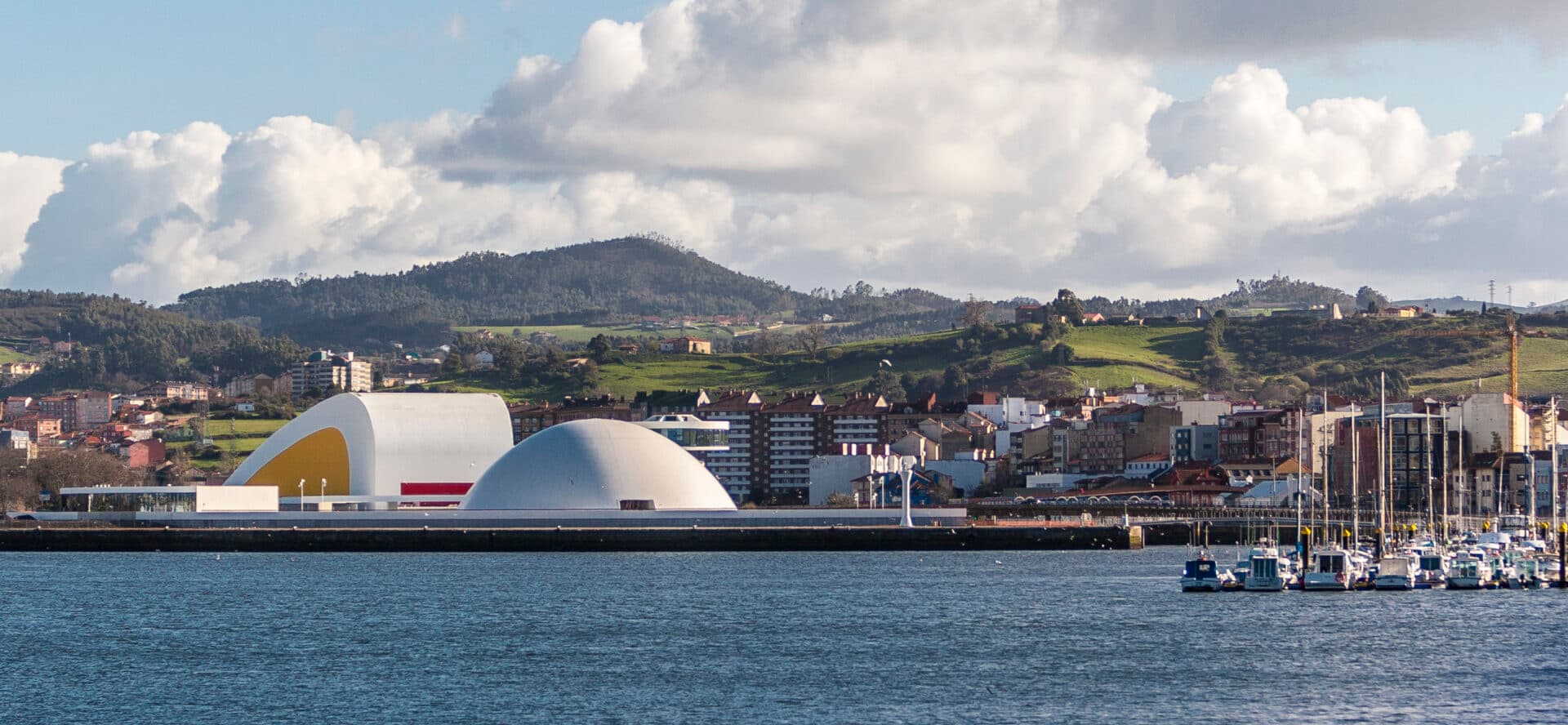 Avilés photo